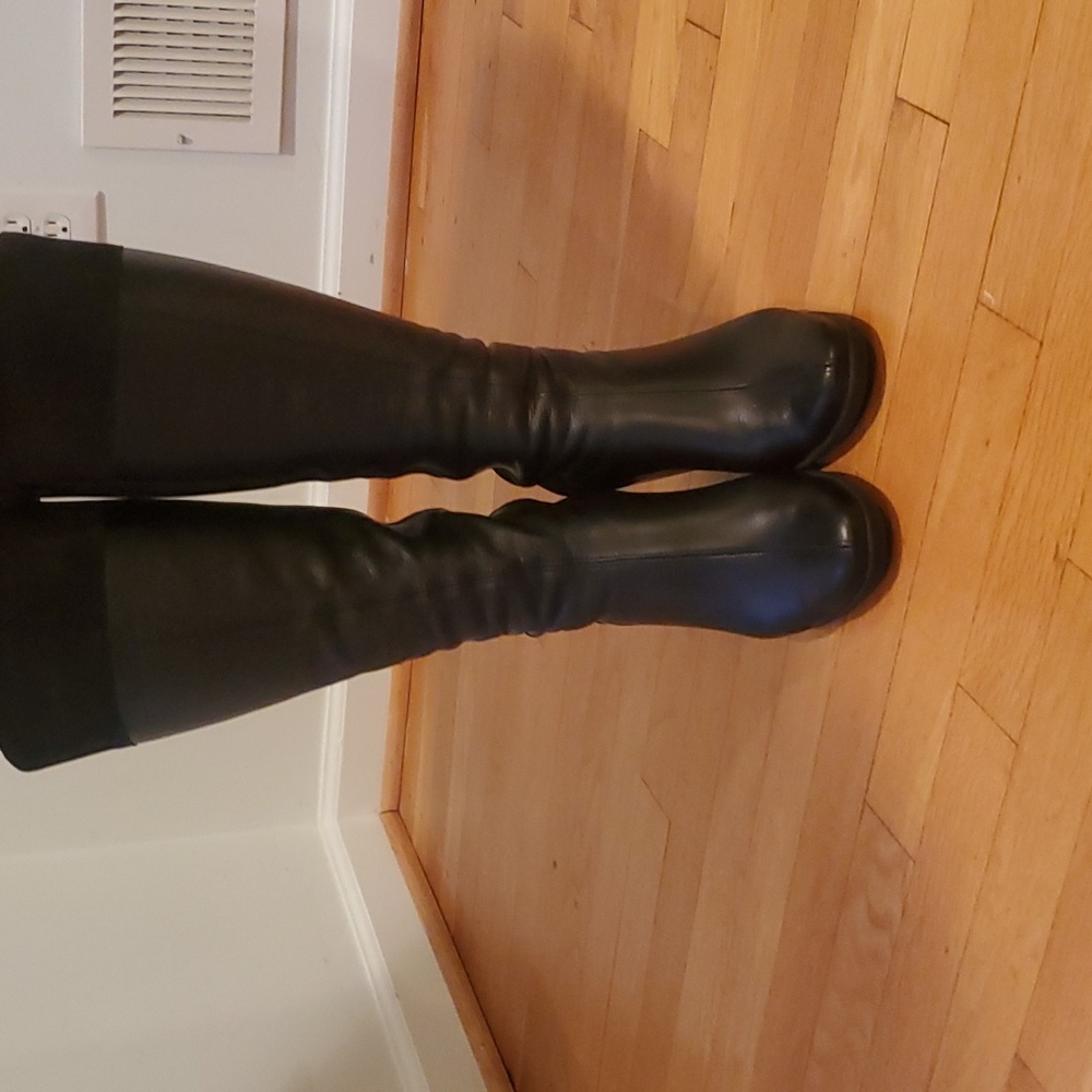 Gorgeous ARCHE black leather and suede high heel knee high boots USSize 11.